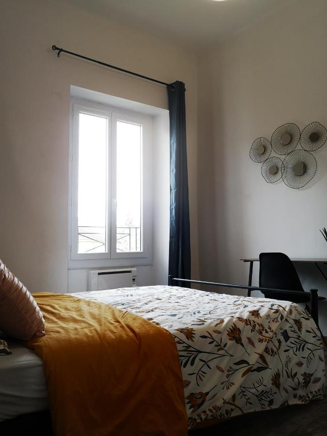 Le Petit Cocon De La Poste Apartment Gourdon-en-quercy Exterior photo