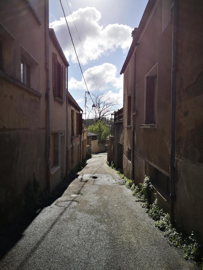 Le Petit Cocon De La Poste Apartment Gourdon-en-quercy Exterior photo